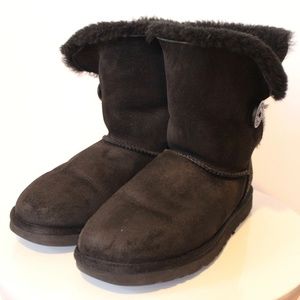 Black Uggs